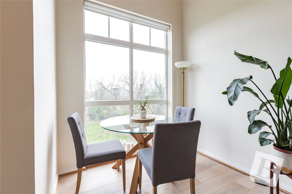 Additional image 13 of 3 bed flat for saleKidman Close, Gidea Park, Romford RM2