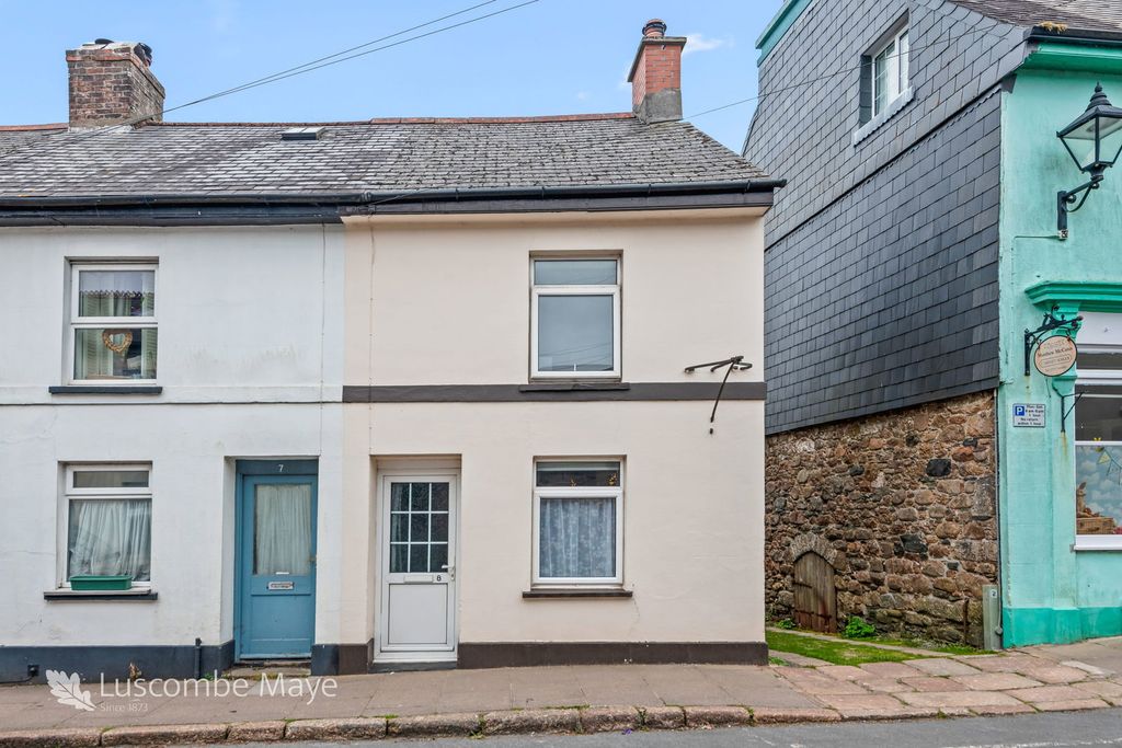 Property photo 1 of 13