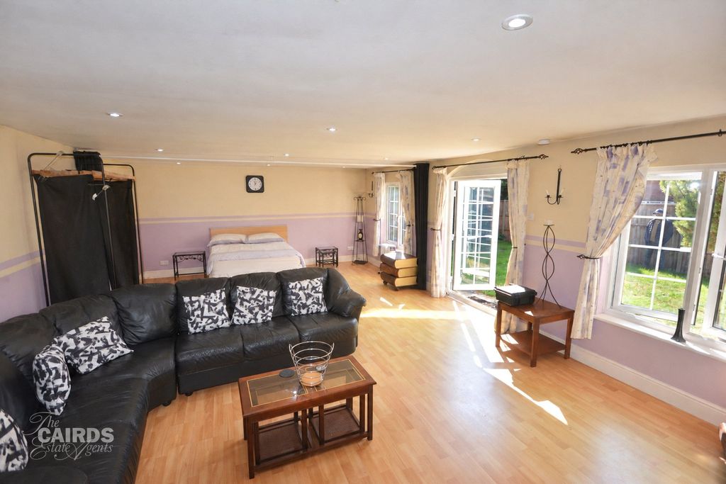 Property photo 2 of 6 Picture No. 22