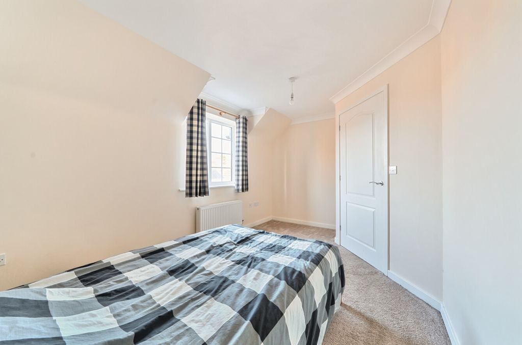 Additional image 10 of 2 bed flat for saleCheviot Crescent, Coningsby, Lincoln, Lincolnshire LN4