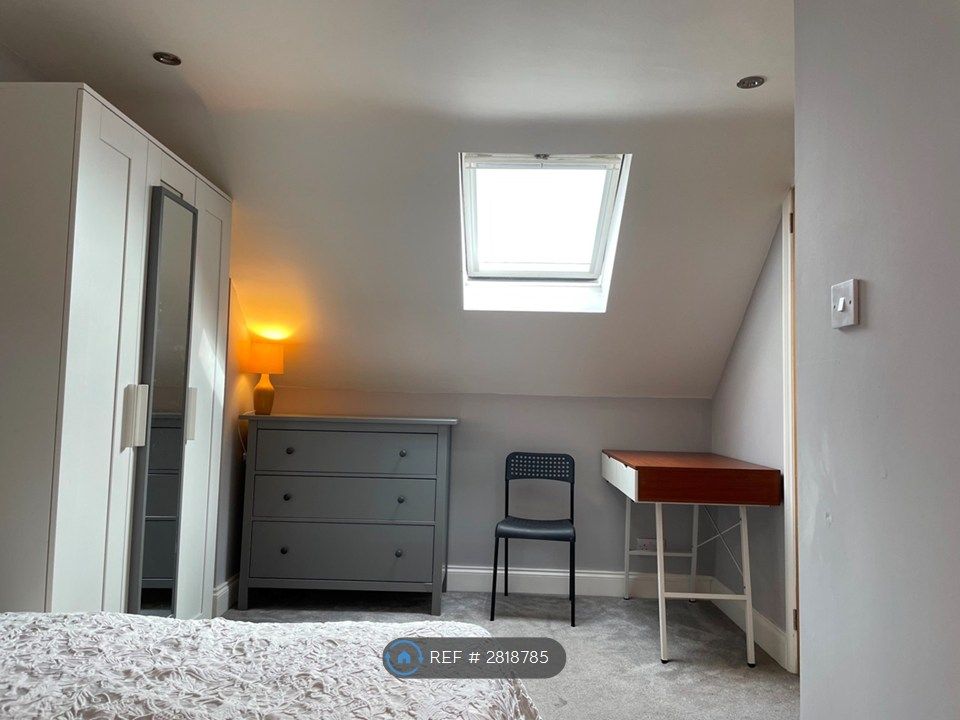 Property photo 2 of 8