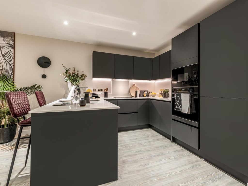 Property photo 3 of 16 Dagenham Green 1 Bed Show Apartment