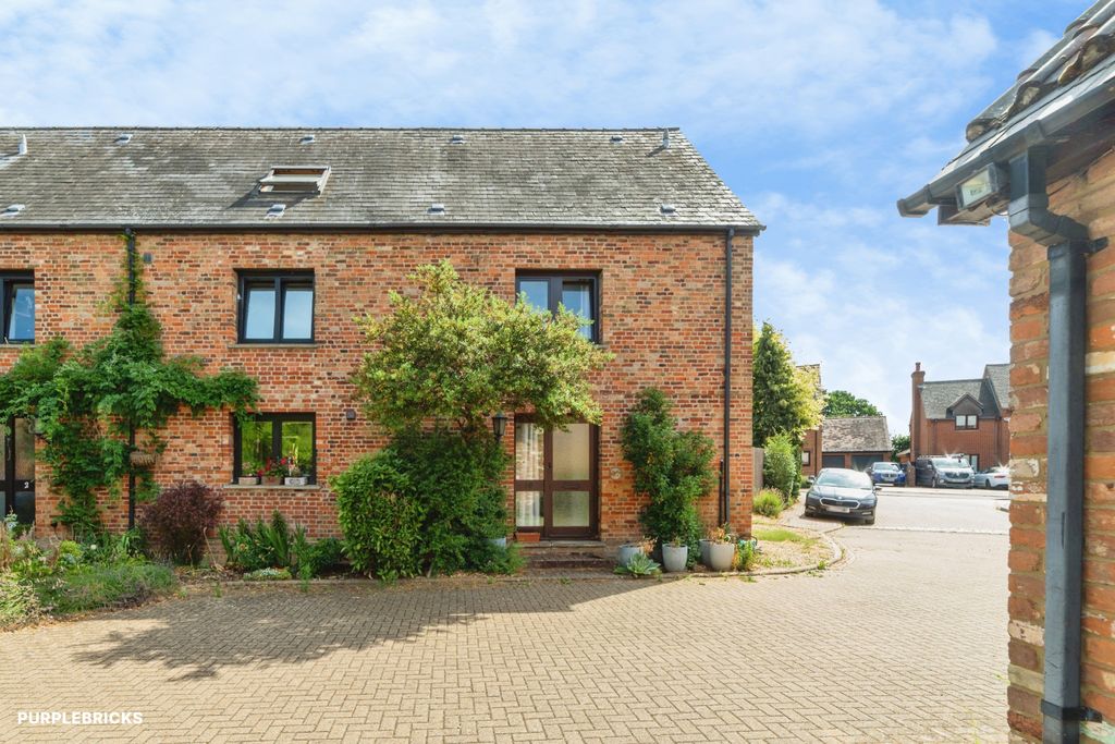 Property photo 3 of 28