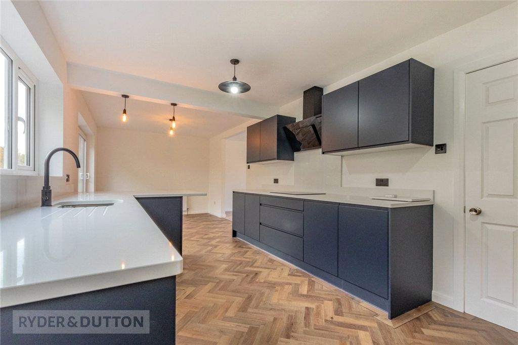 Property photo 1 of 30 Picture No. 10