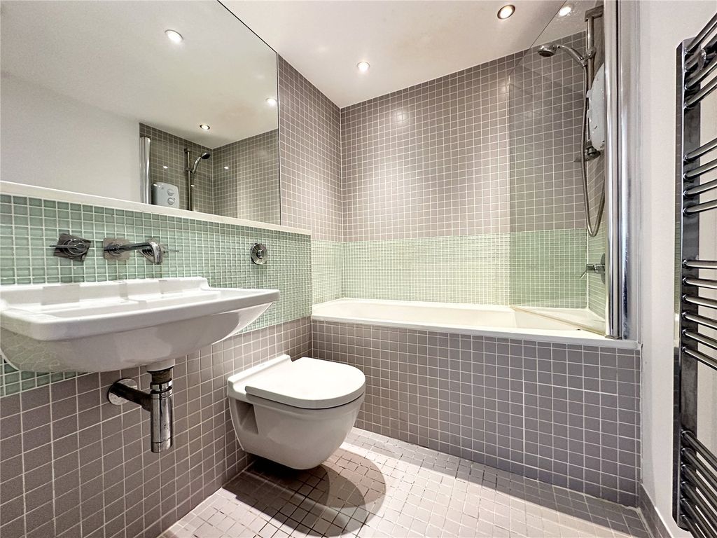 Property photo 3 of 9 Picture No. 15