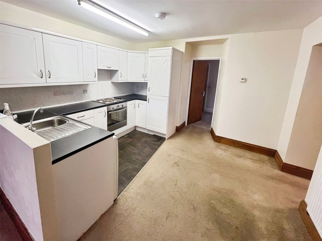 Additional image 8 of 2 bed flat for saleNew Road, Troon, Camborne TR14