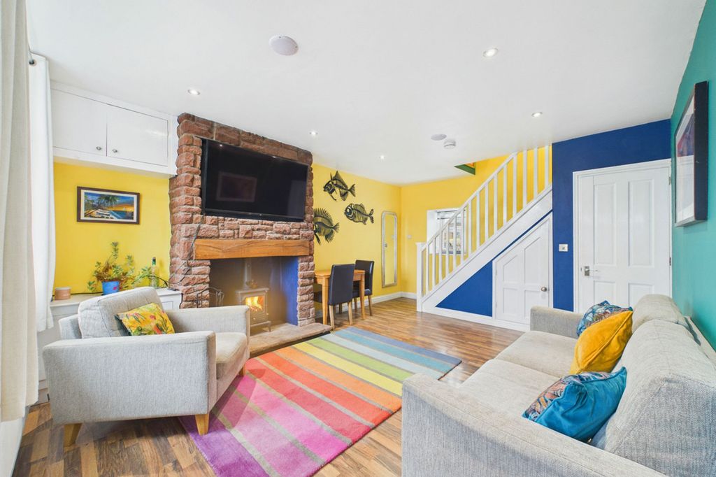 Property photo 3 of 16