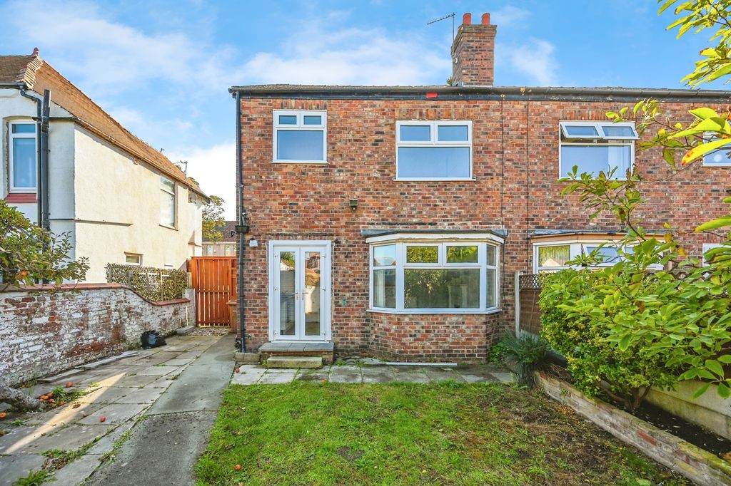 Property photo 2 of 16 Photo