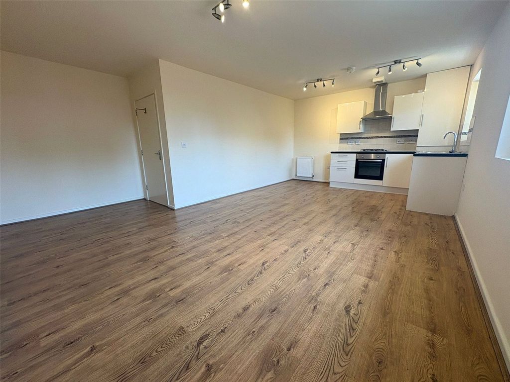 Property photo 2 of 6 Picture No. 01