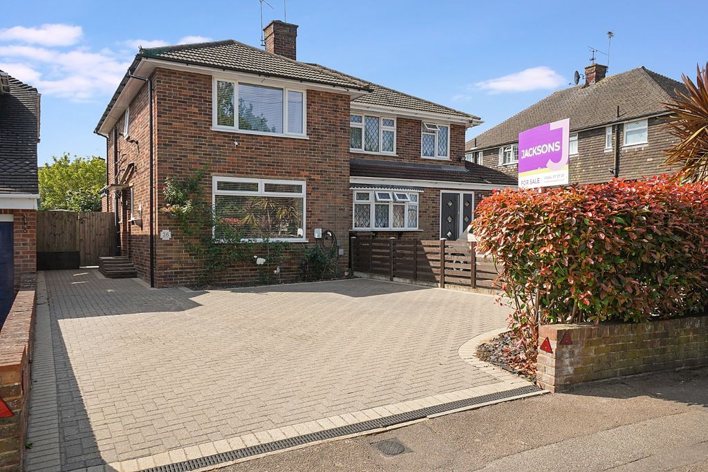 Property photo 1 of 17 4322012