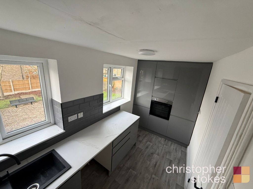 Property photo 3 of 16 4831463