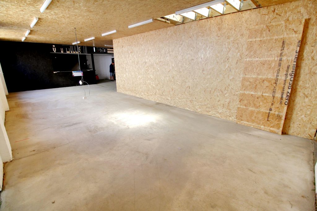 Property photo 2 of 6 Internal Gf 2.Jpg