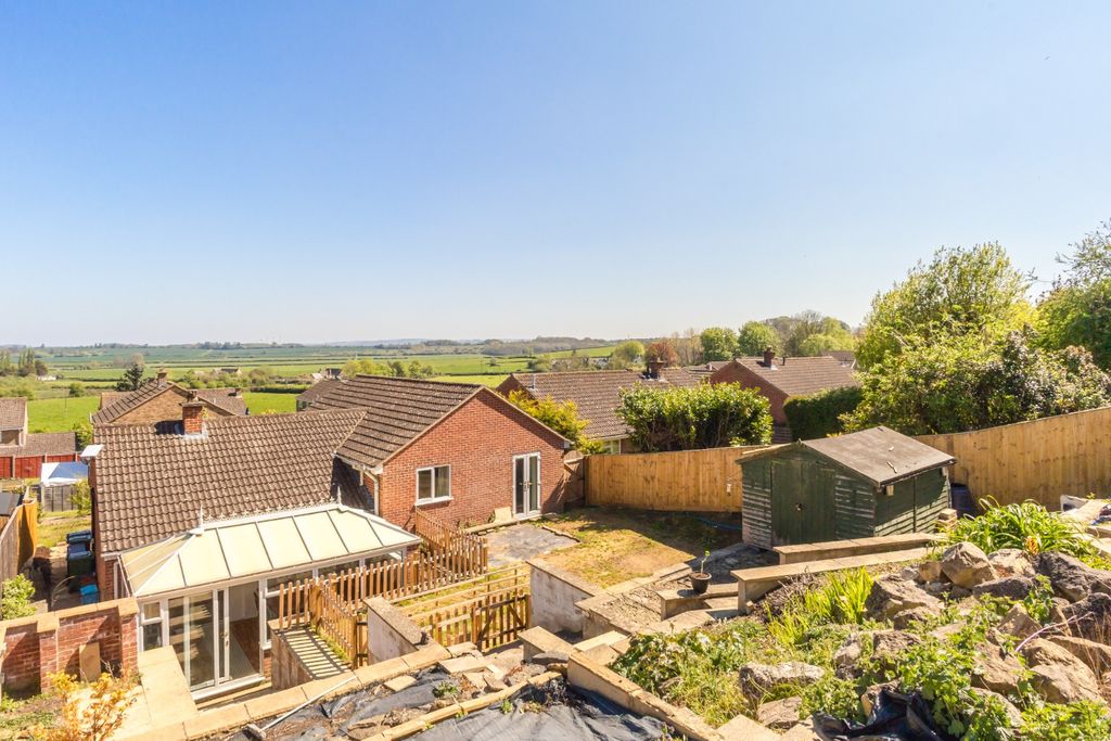 Property photo 2 of 31 5126882