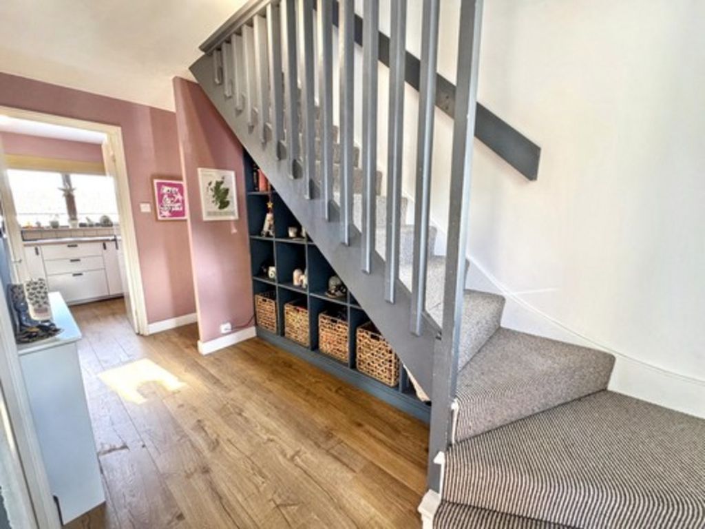 Property photo 3 of 25