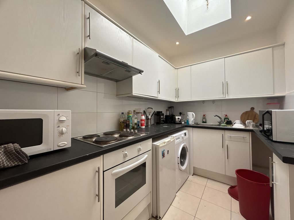 Property photo 1 of 2