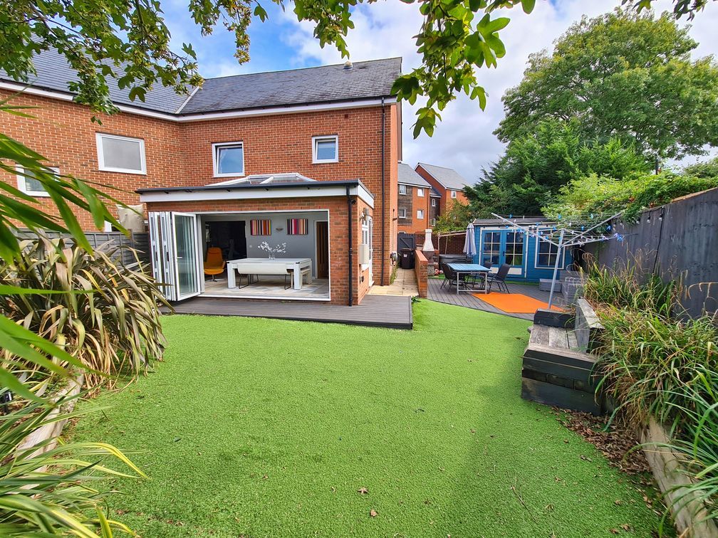Property photo 2 of 40