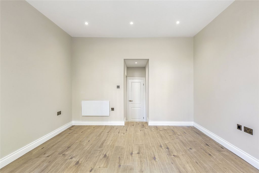 Property photo 2 of 9 Picture No. 06