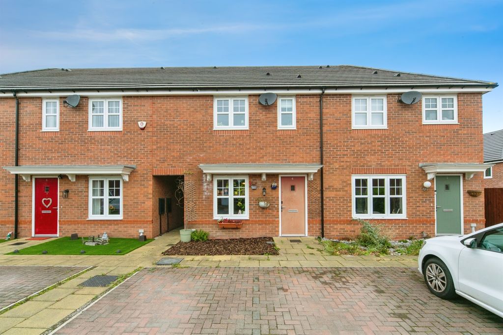 Property photo 1 of 17