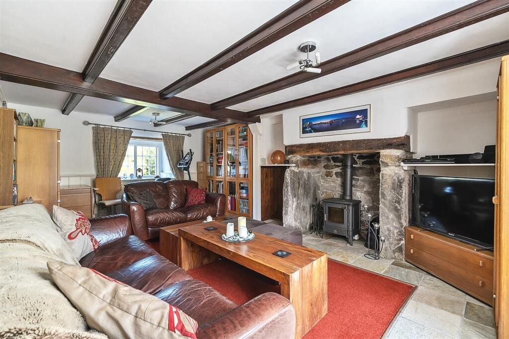 Property photo 3 of 32 4844395