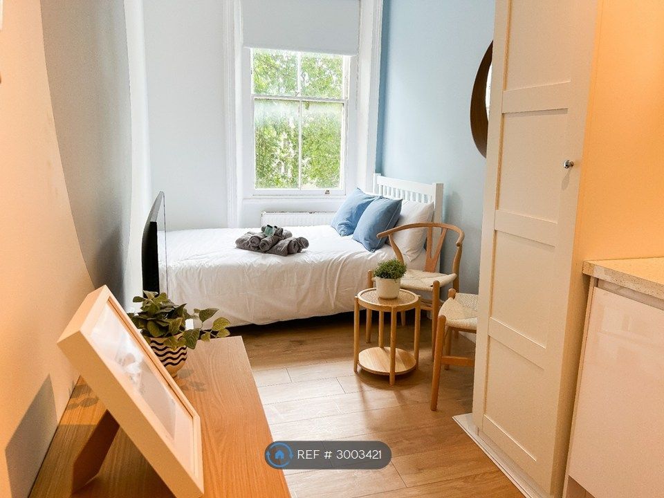 Property photo 1 of 25
