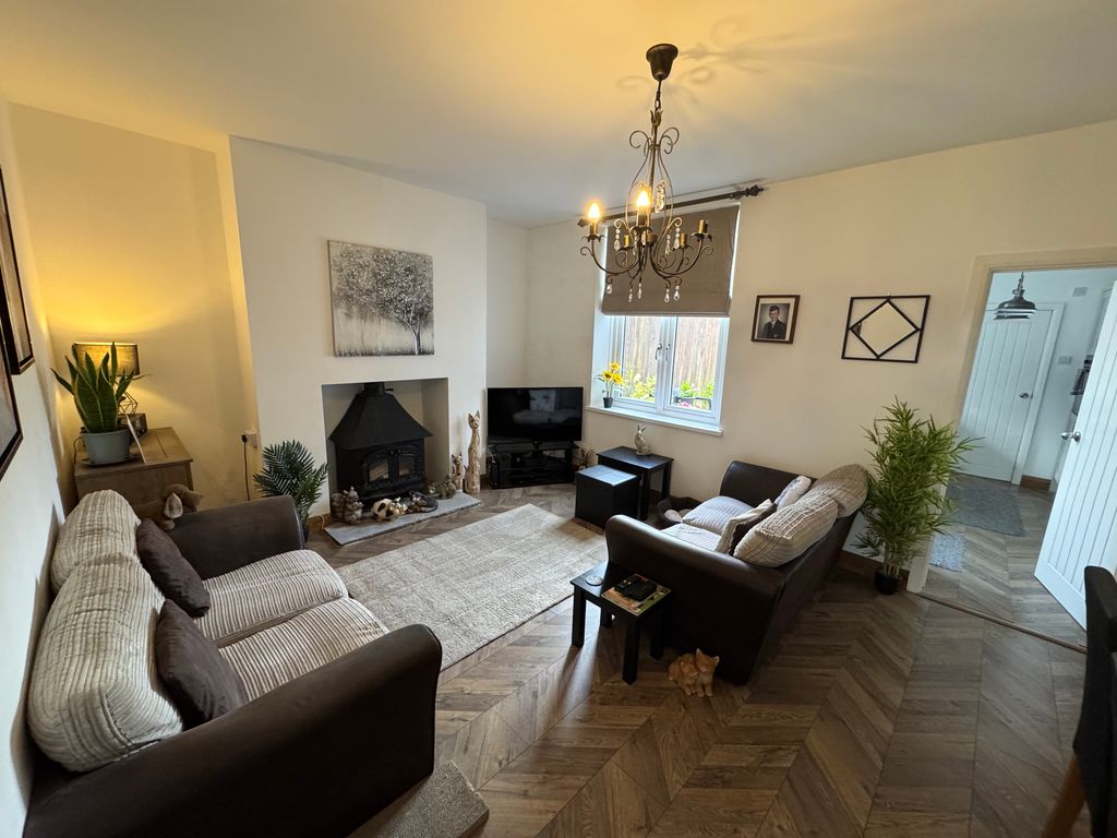 Property photo 3 of 20