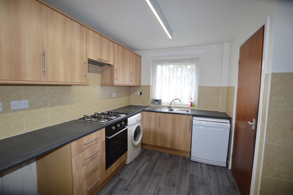 Property photo 1 of 3