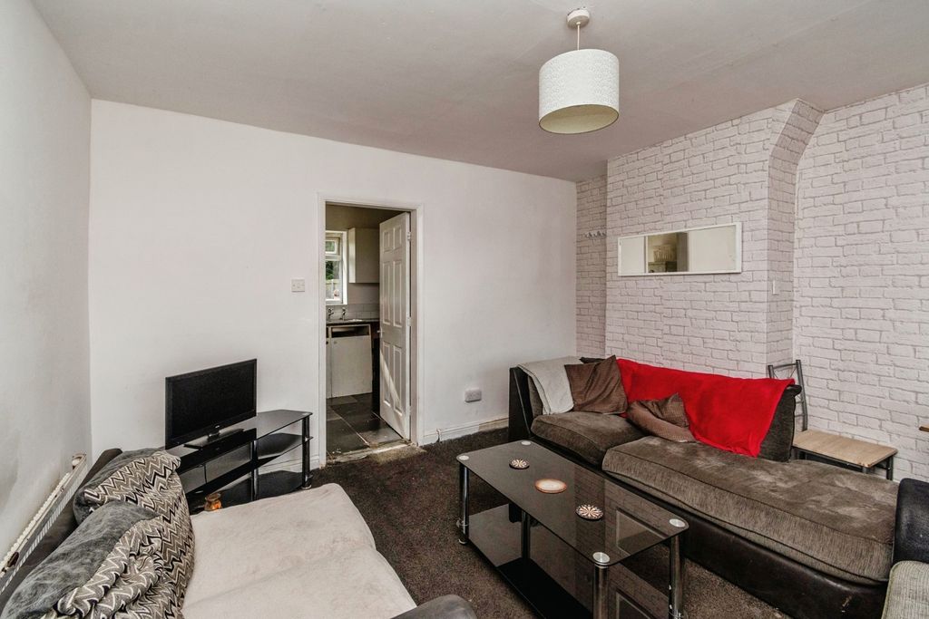 Property photo 3 of 11 Pbox-Img.Jpg