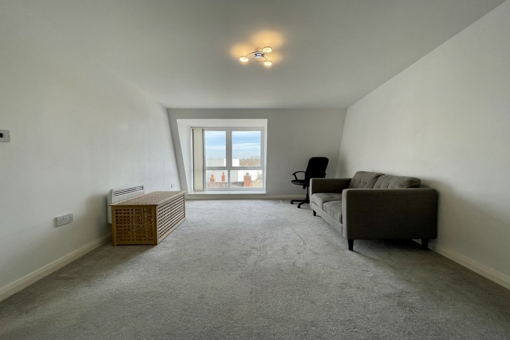 Property photo 2 of 7 Main Page