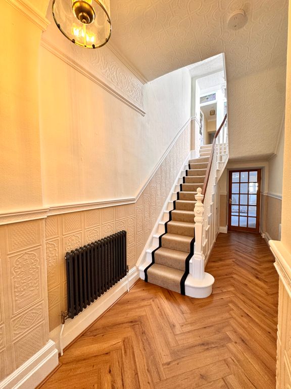 Property photo 2 of 41