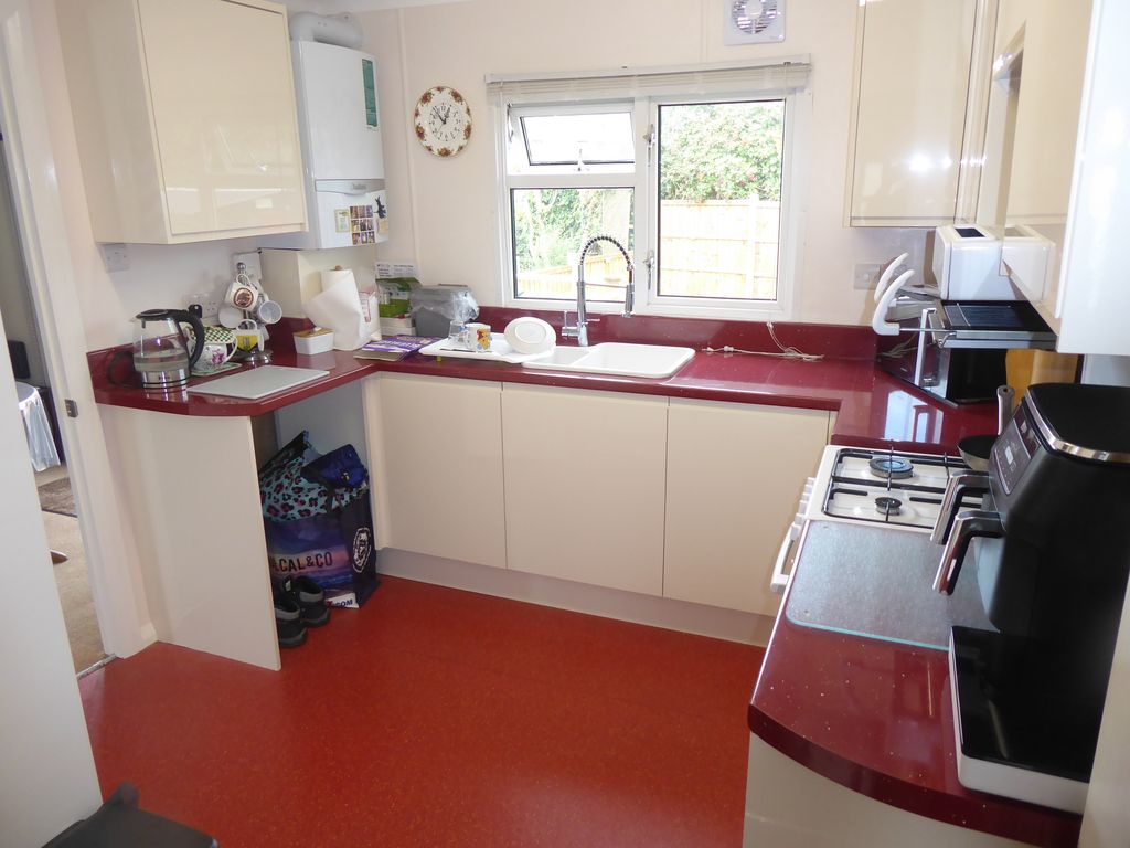 Property photo 2 of 11