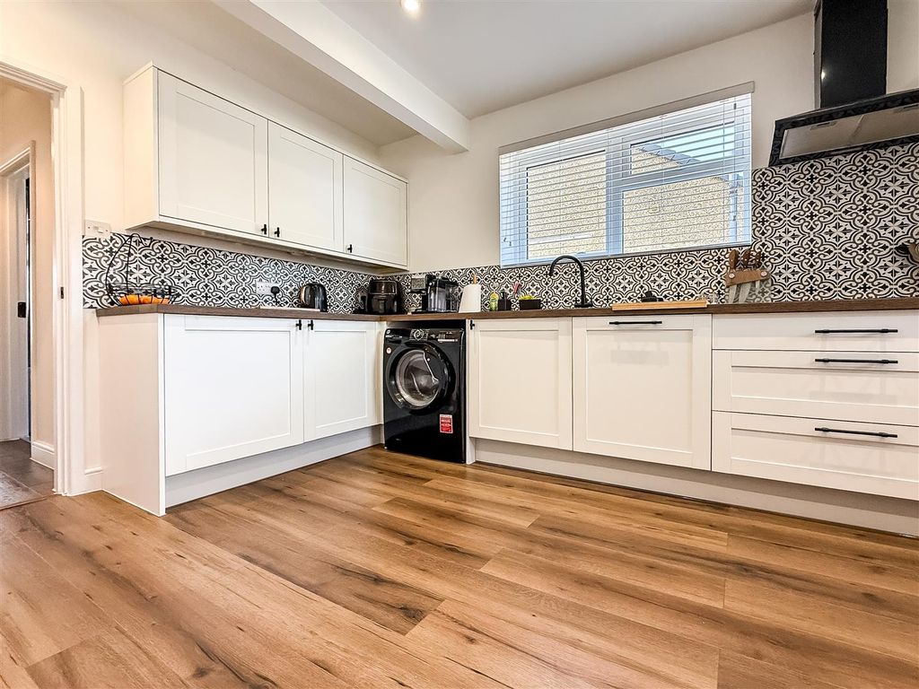 Property photo 2 of 18 Img_5772.Jpg