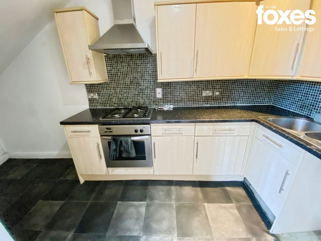 Property photo 3 of 8 2627293