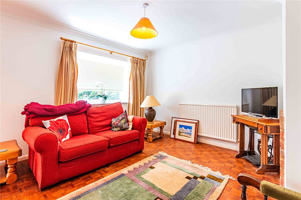 Property photo 3 of 21 Picture No. 13