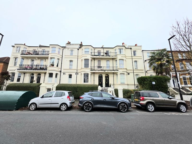 Property photo 2 of 9 Photo 7