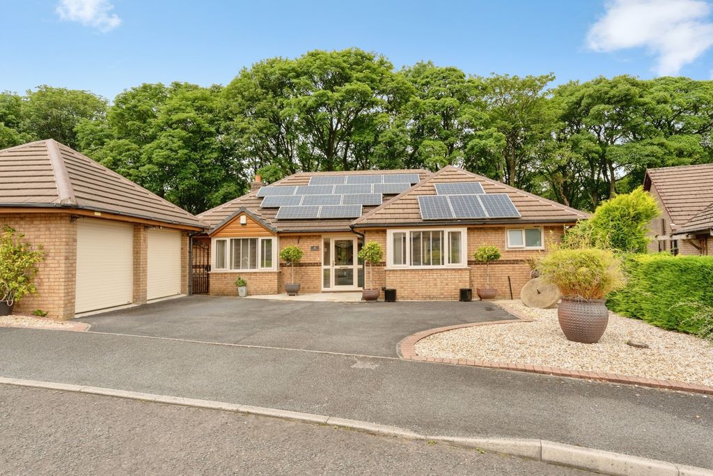 Property photo 1 of 40 Pbox-Img.Jpg