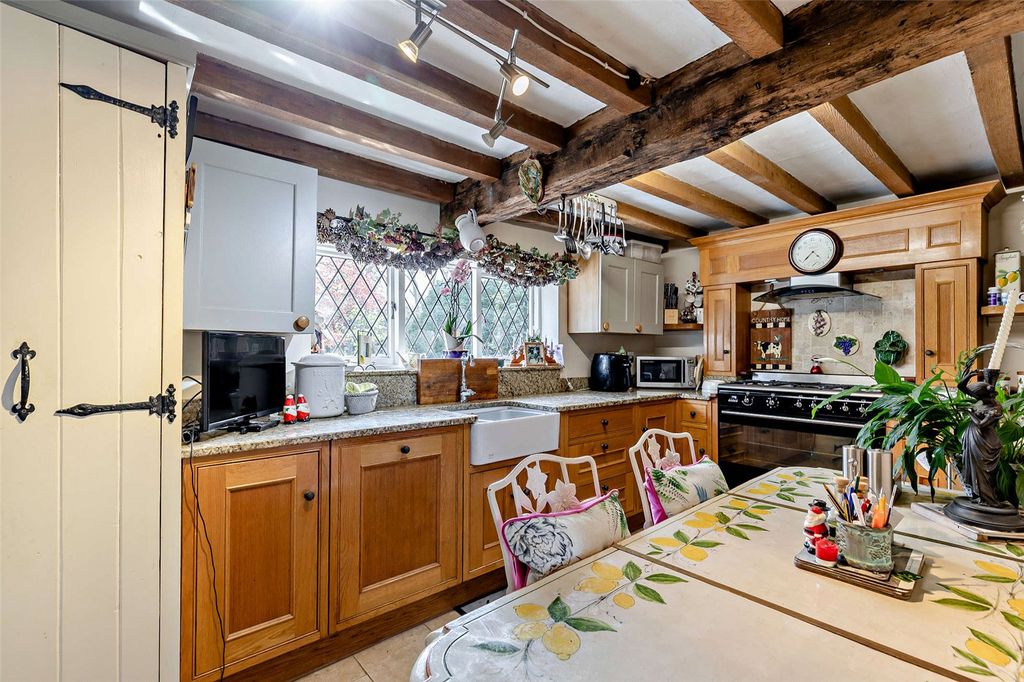Property photo 3 of 16 Kitchen