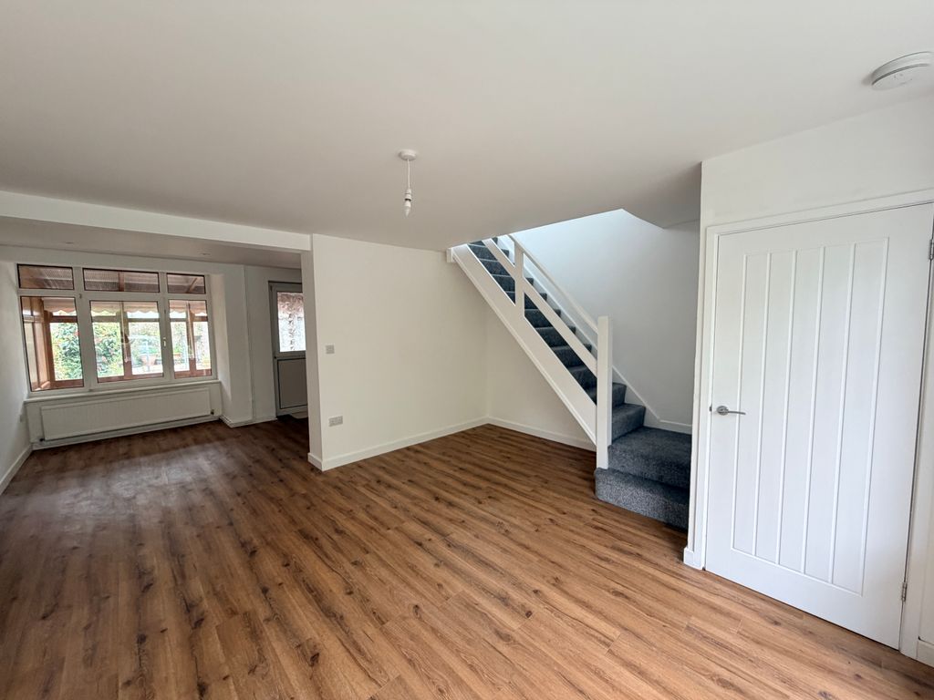 Property photo 3 of 13 Dining Room