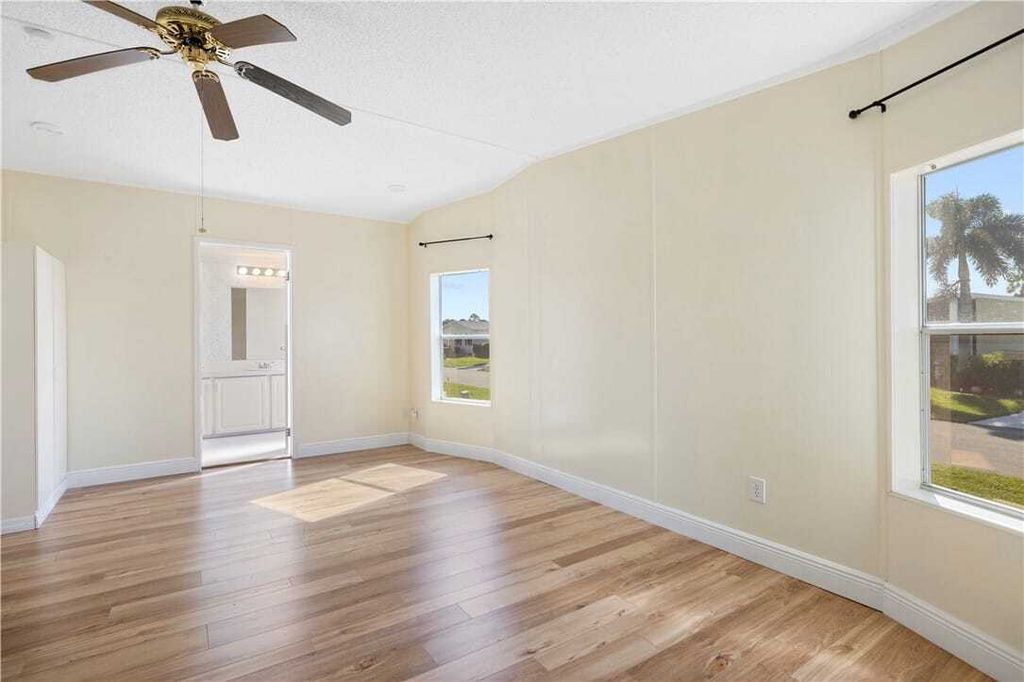 Property photo 3 of 31 <Alttext/>