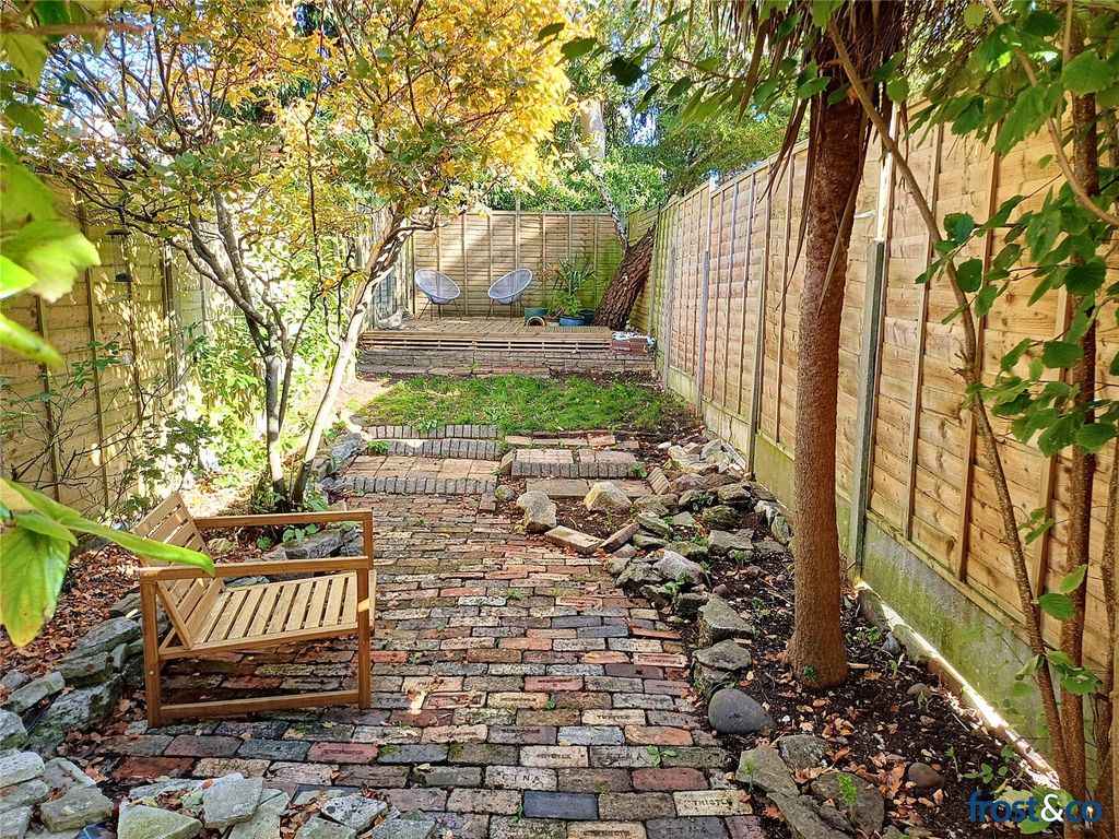 Property photo 1 of 16 Garden