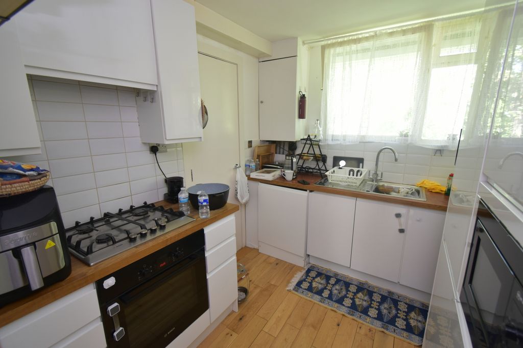 Property photo 2 of 14 Gallery