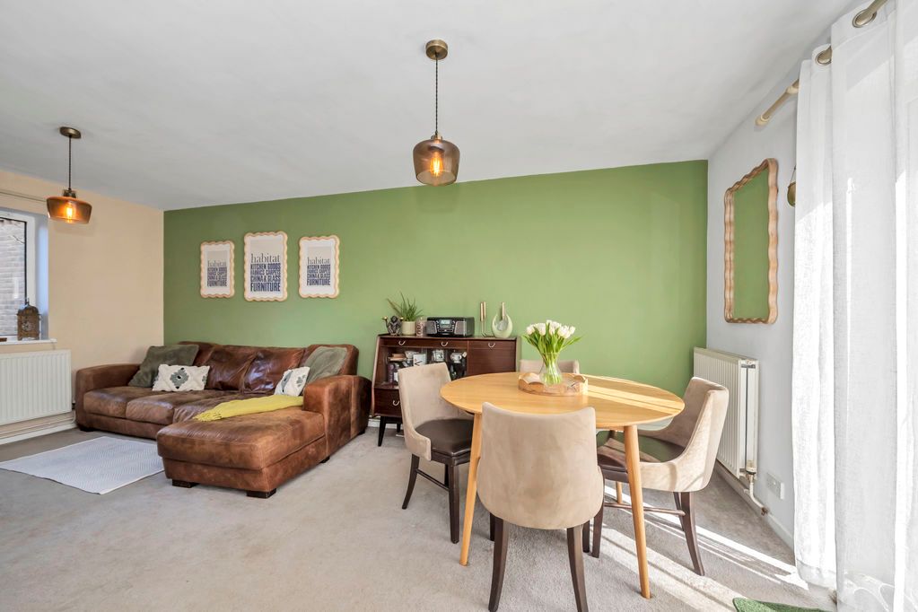 Property photo 3 of 12 Sitting/Dining Room