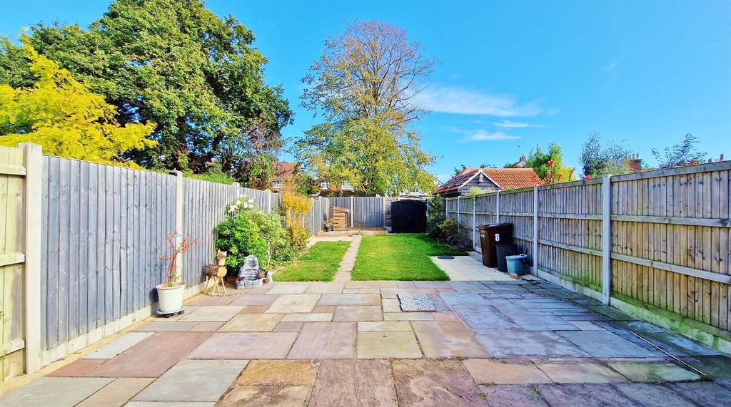 Property photo 2 of 22 Outside - Rear