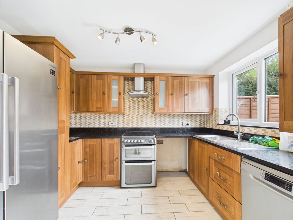 Property photo 2 of 9 Cam01740G0-Pr0410-Still002