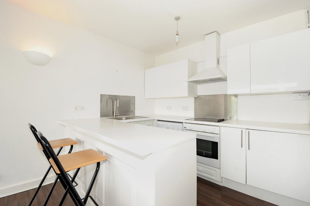 Property photo 2 of 5 Picture No. 05