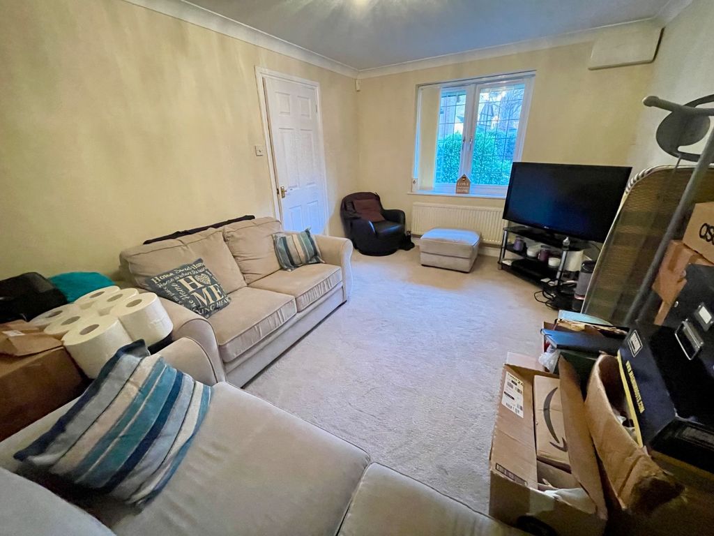 Property photo 2 of 17 3810993