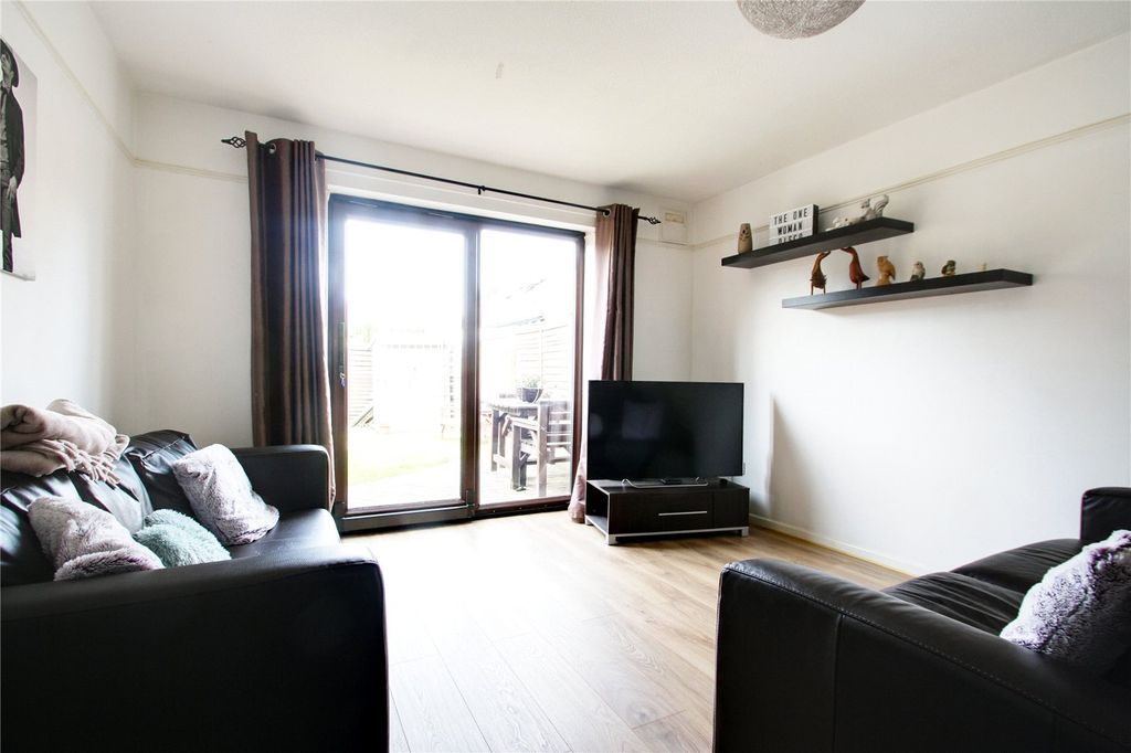 Property photo 2 of 10 Picture No. 20