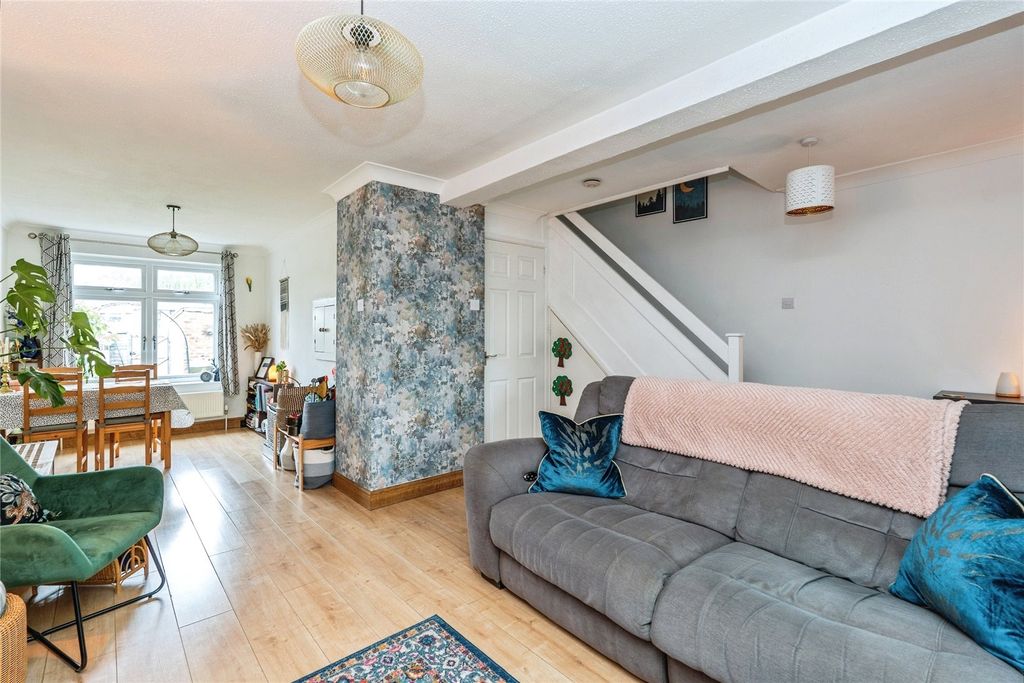 Property photo 3 of 17 Picture No. 16