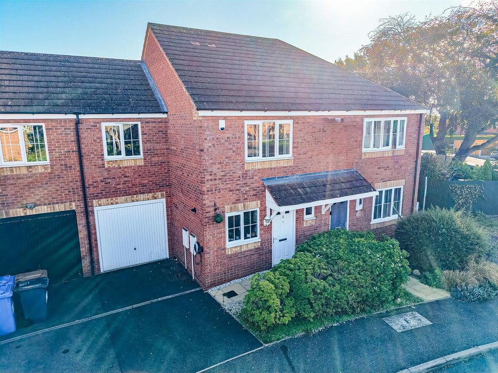 Property photo 1 of 31 Dji_Fly_20260922_093236_0407_1790076170634_Photo.J