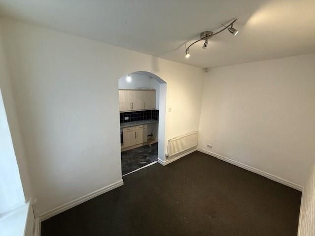 Property photo 3 of 8 Dining Room