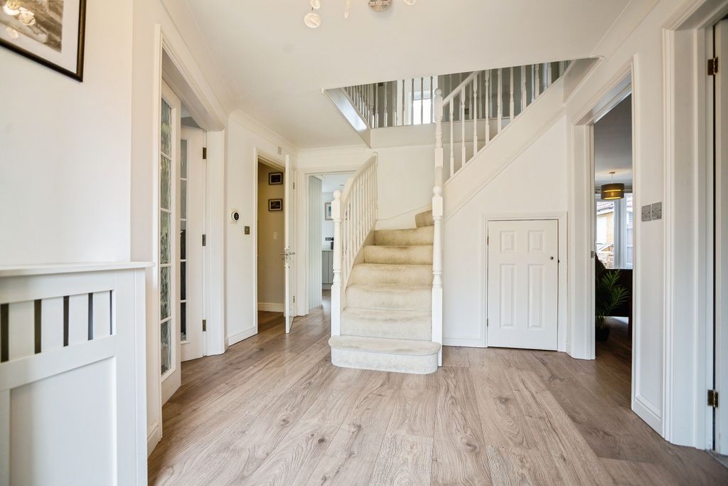 Property photo 2 of 20 243A1242